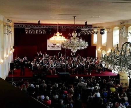 JARNÍ KONCERT S JUBILANTEM